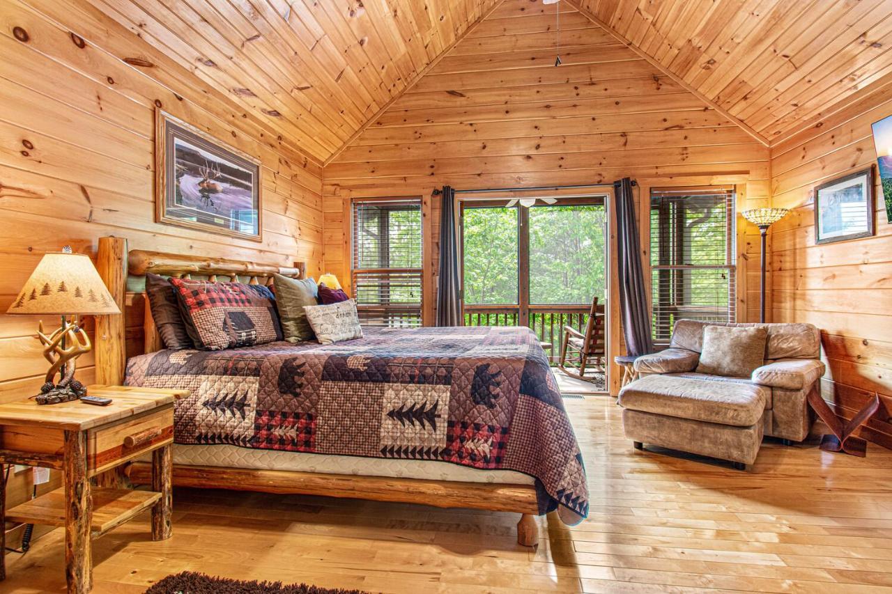 Incredible Views! - Pet Friendly - Aska Adventure Area - Bearfoot Bungalow Blue Ridge Exterior photo