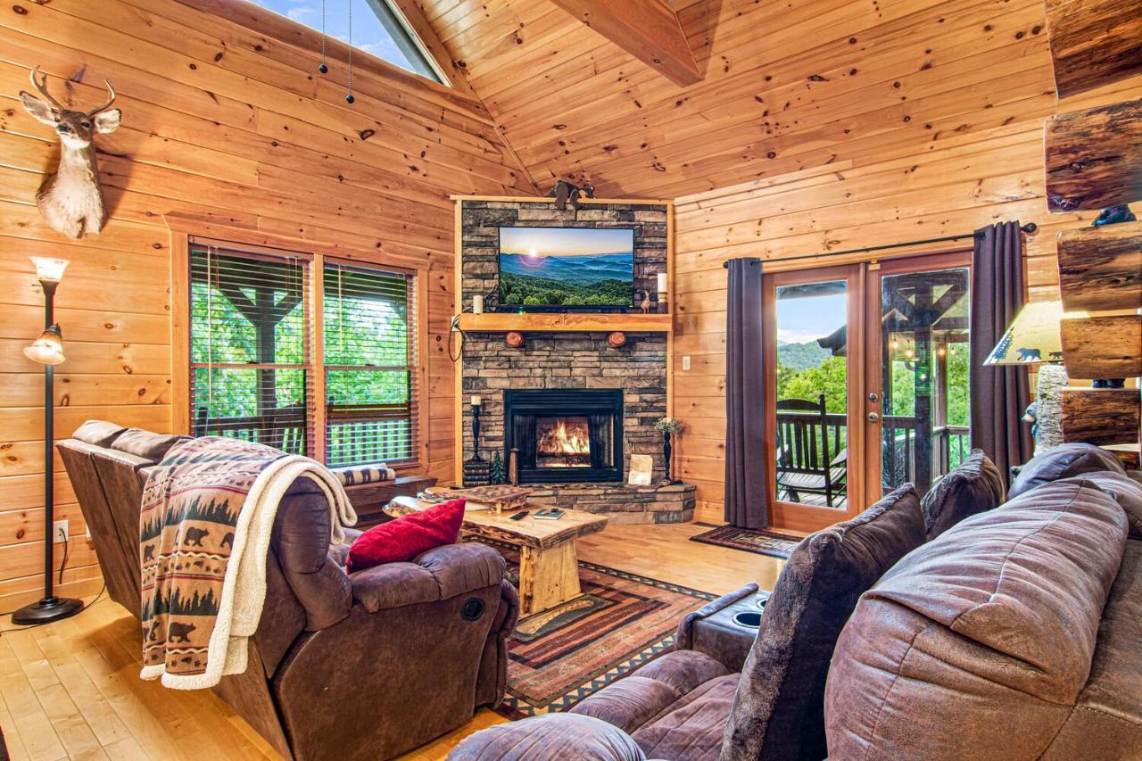 Incredible Views! - Pet Friendly - Aska Adventure Area - Bearfoot Bungalow Blue Ridge Exterior photo
