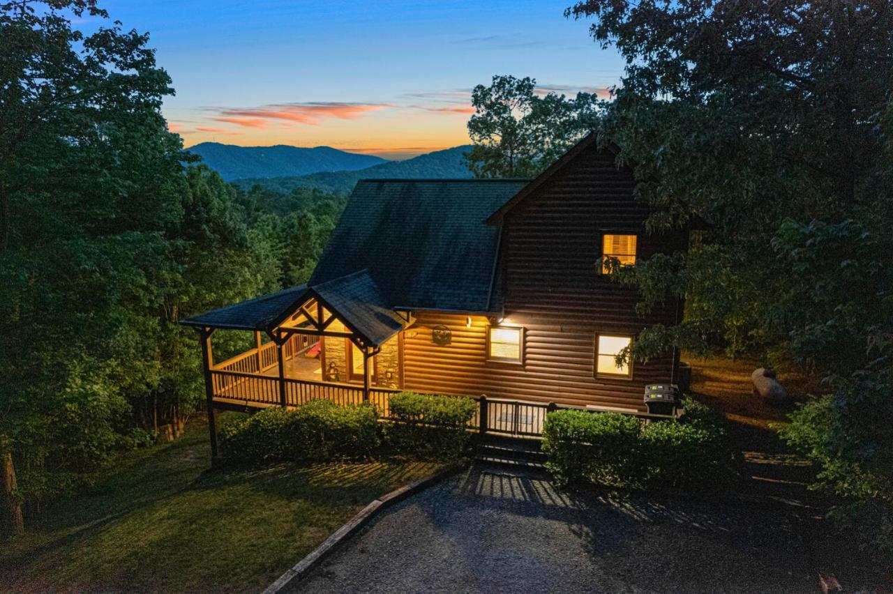 Incredible Views! - Pet Friendly - Aska Adventure Area - Bearfoot Bungalow Blue Ridge Exterior photo