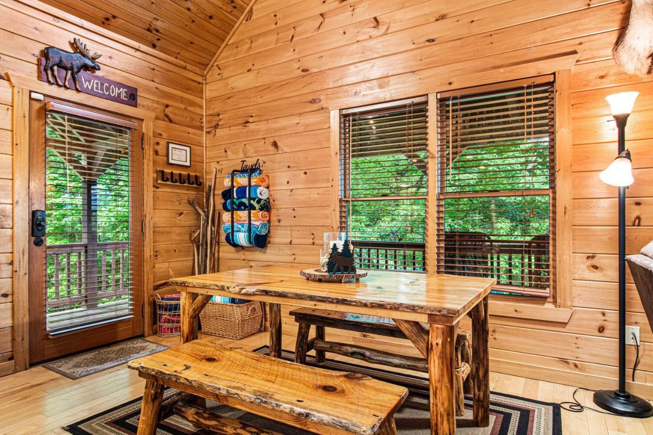 Incredible Views! - Pet Friendly - Aska Adventure Area - Bearfoot Bungalow Blue Ridge Exterior photo